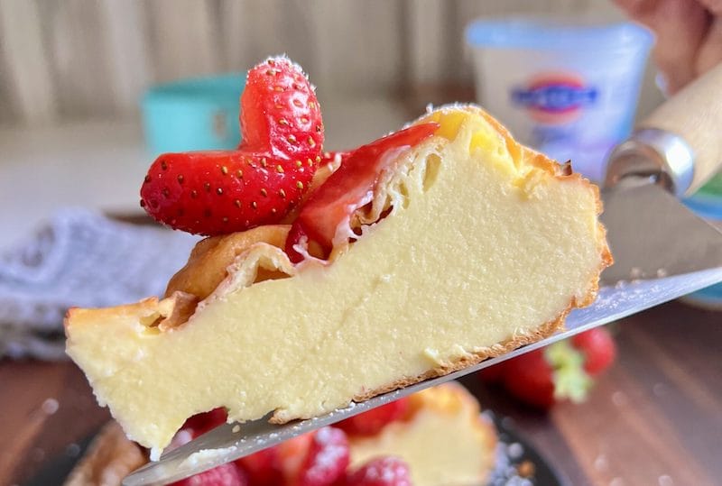 3 ingredient yoghurt cake